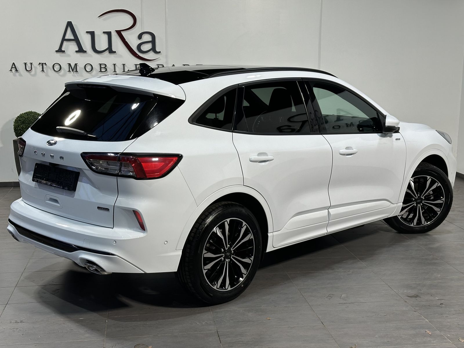 Fahrzeugabbildung Ford Kuga Plug-In Hybrid ST-Line X NAV+LED+AHK+PANO