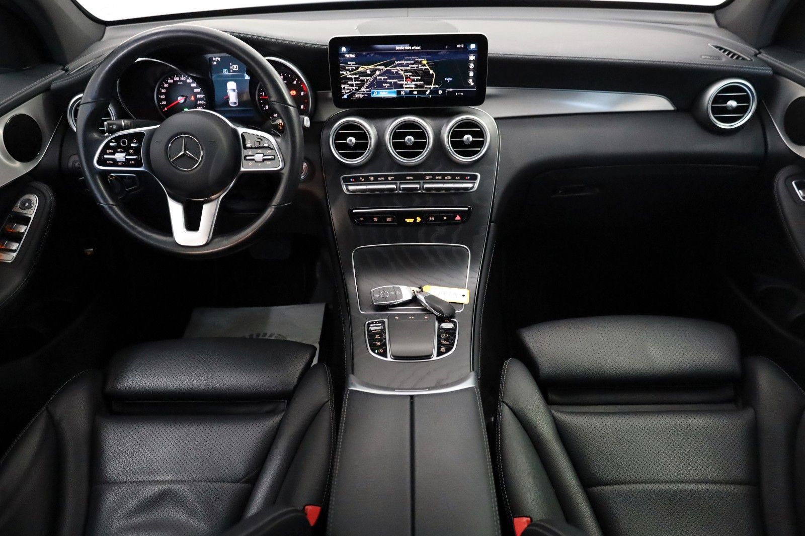 Fahrzeugabbildung Mercedes-Benz GLC 200 d Coupè Exclusive, Leder,Navi,LED,SH