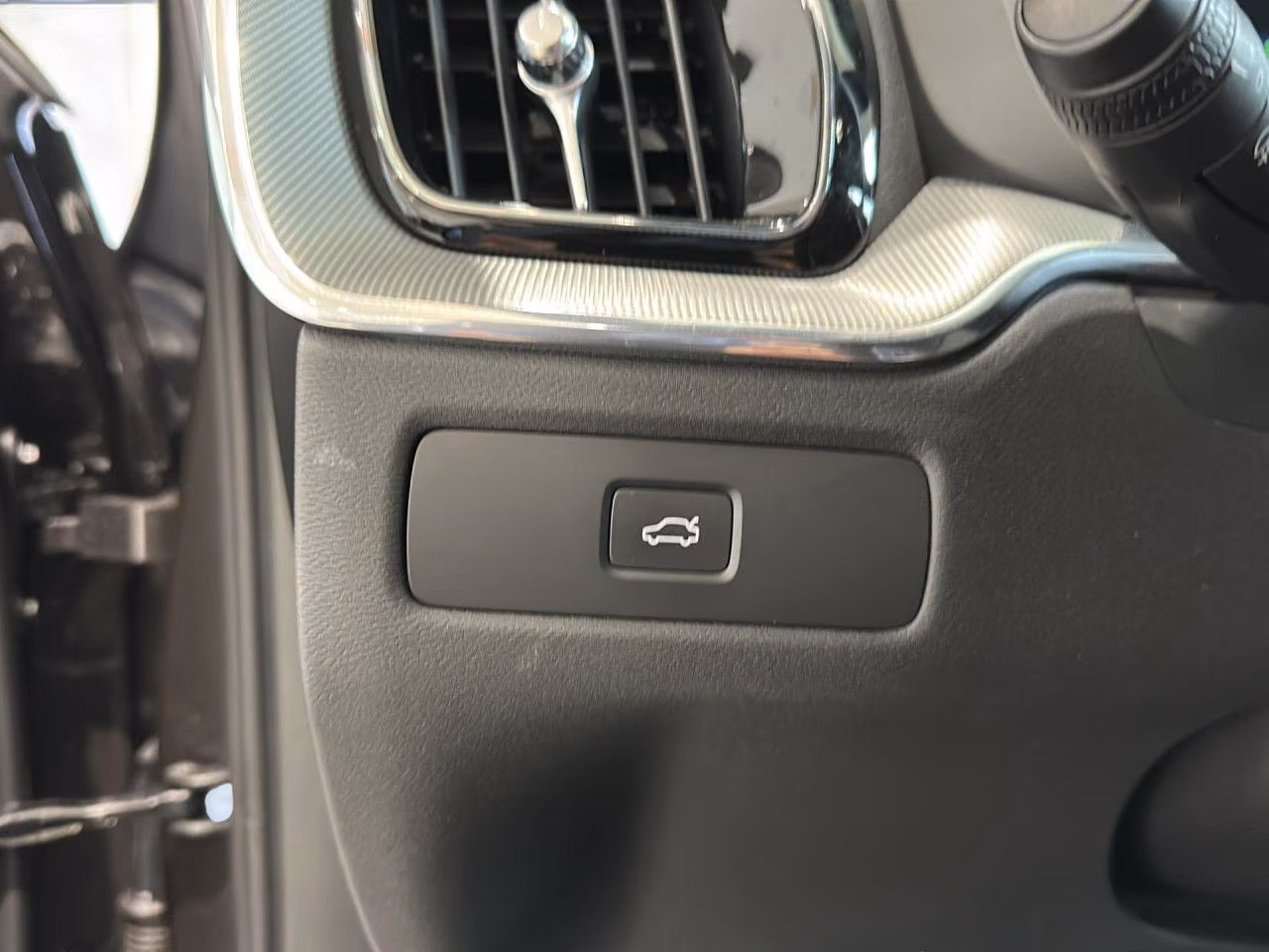 Volvo XC60 XC 60 Plus Dark AWD Bluetooth LED Klima, миниатюра 10