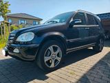 Mercedes-Benz Mercedes ML 270 CDU - Mercedes-Benz ML 270 aus 2005