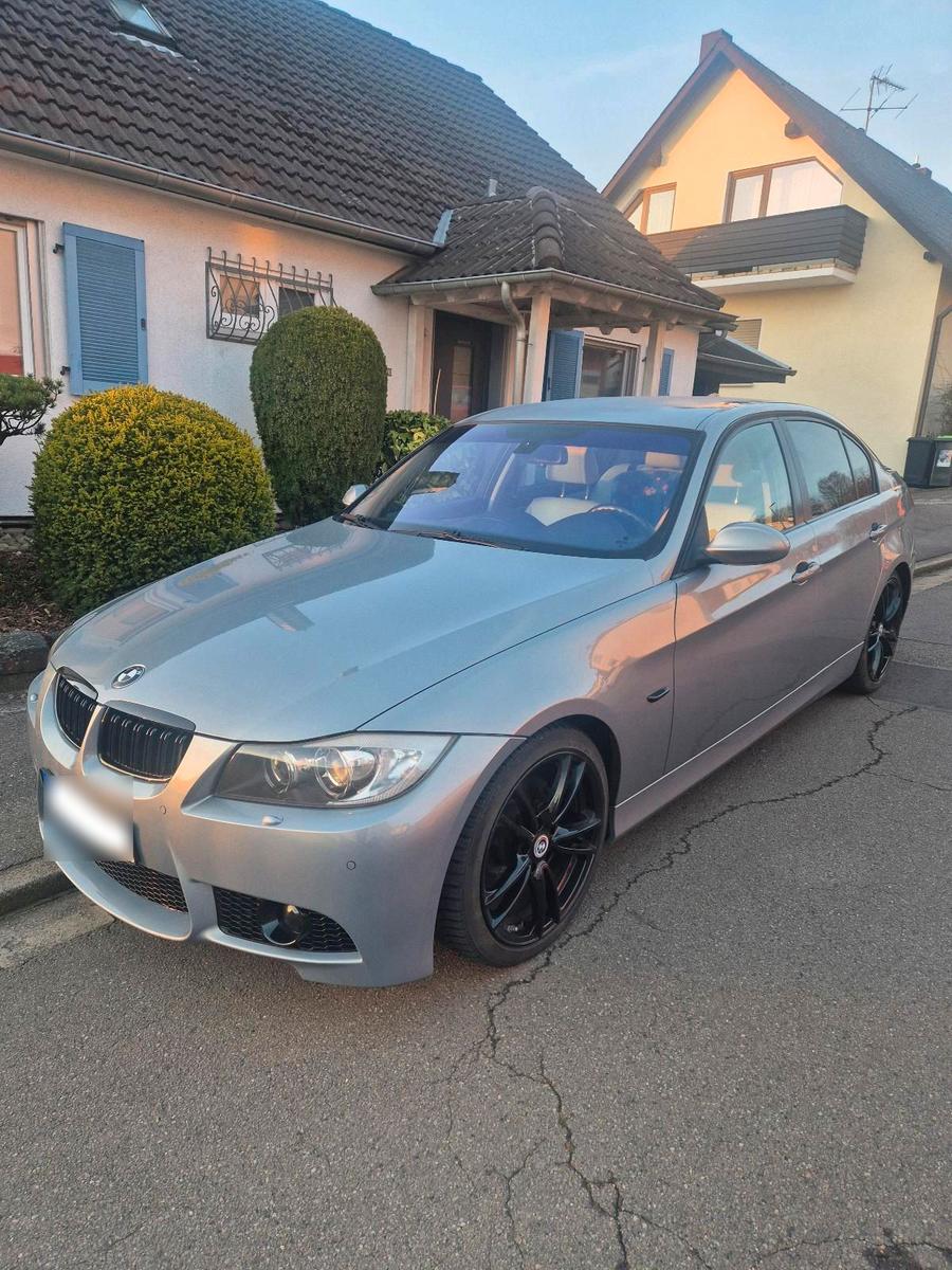 BMW 320