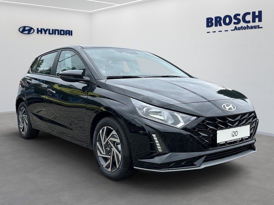 Fahrzeugabbildung Hyundai i20 MY25 1.0T TREND KOMF-P TZ KEYLESS+NAV+KAMERA