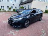 Toyota Avensis 1,6l Diesel ~ Kamera ~ Leder ~ NAVI ~TÜV - Toyota Avensis Gebrauchtwagen in Berlin