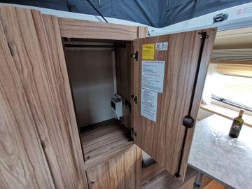 Fahrzeugabbildung HYMER / ERIBA / HYMERCAR FEELING 425 2023