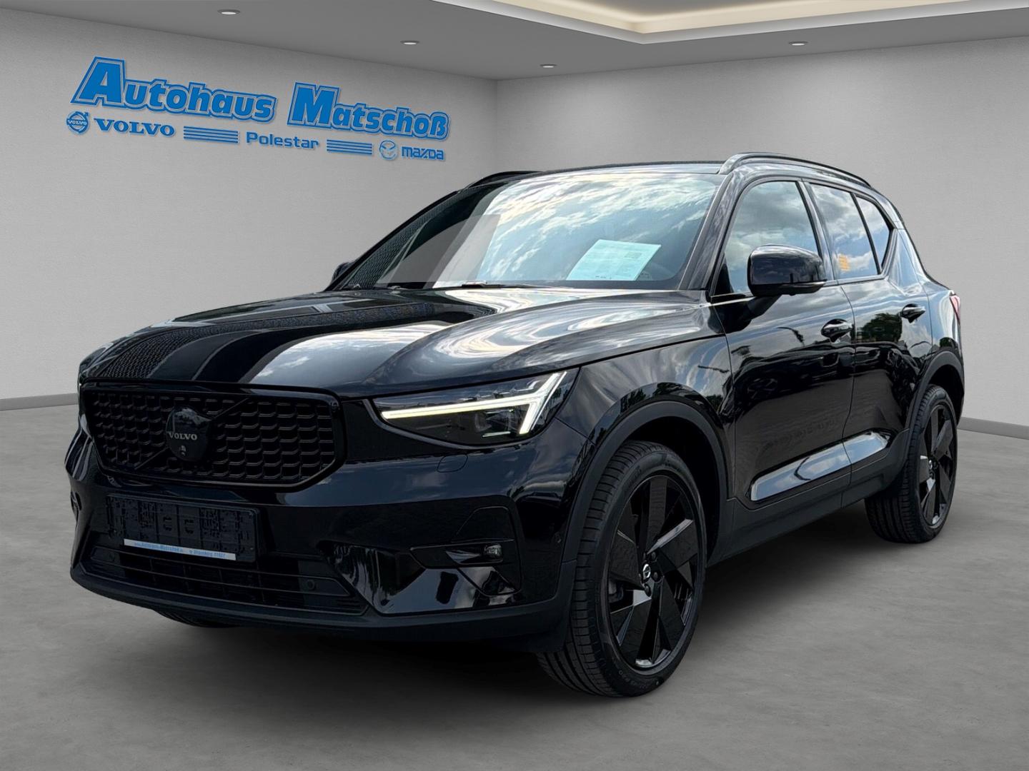 Volvo XC40 B3 Plus Black Edition AHK Digitales Cockpit