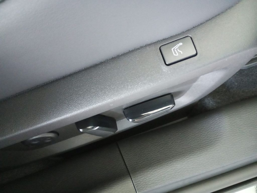 Fahrzeugabbildung Mitsubishi Outlander Diamant TOP ´´Black´´ PHEV Luxury-Pake
