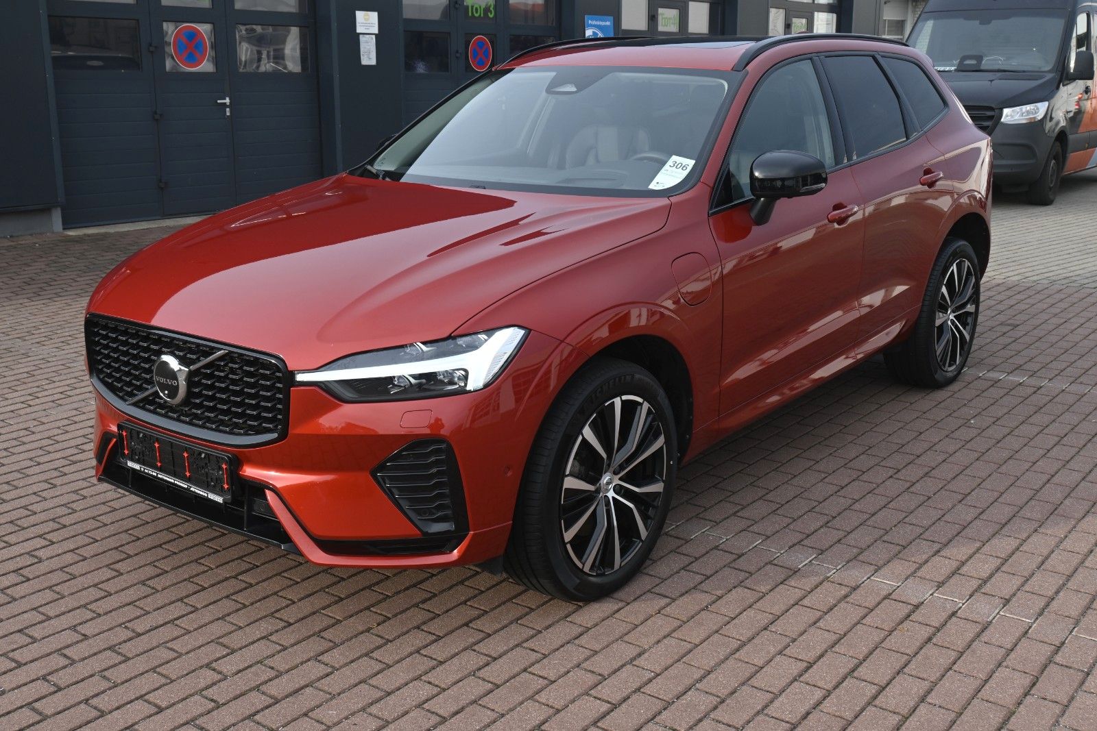 Fahrzeugabbildung Volvo XC60 T8 Ultimate Dark AWD*AHK*HUD*Pano*Massage*