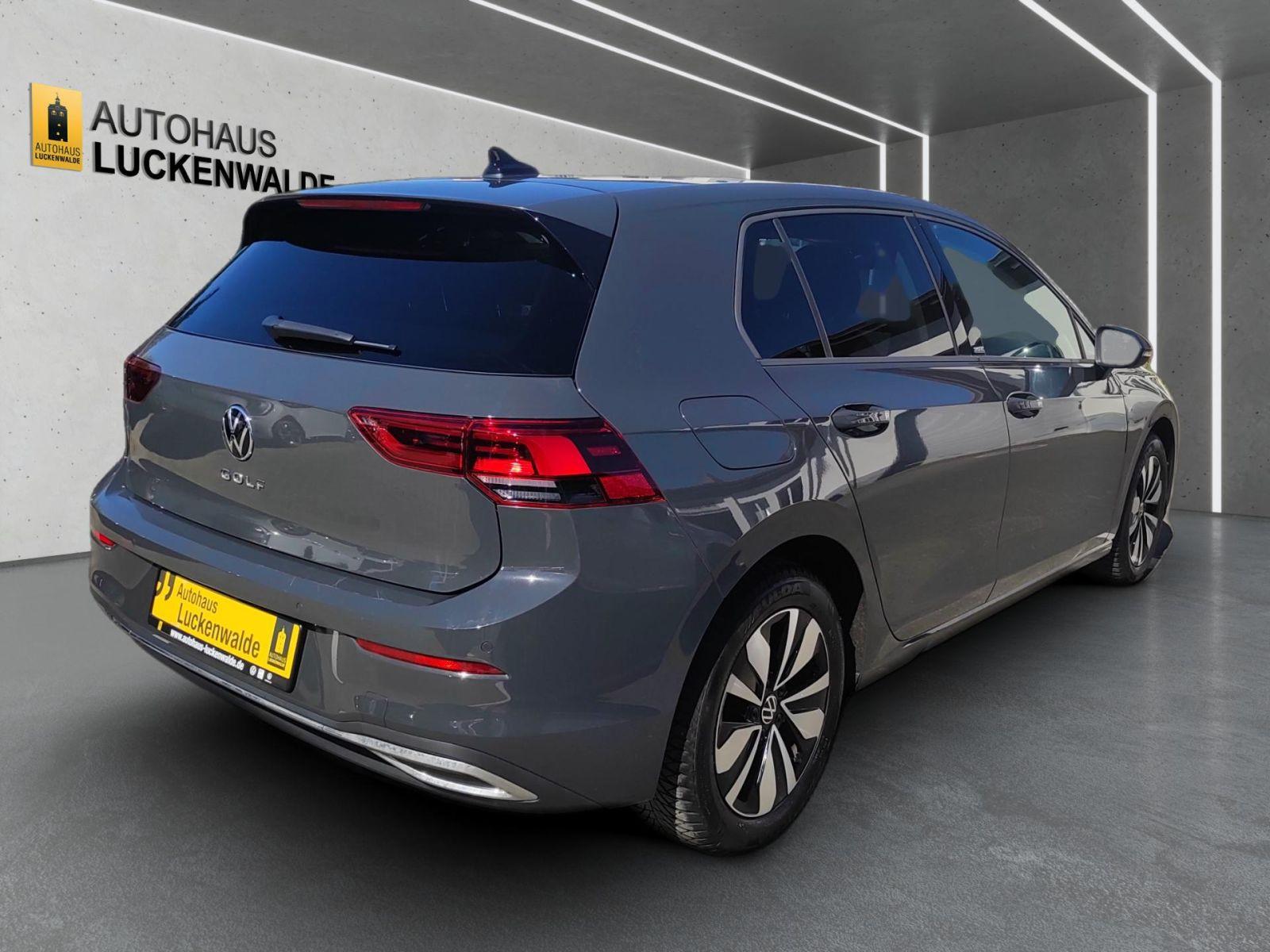 Volkswagen Golf VIII 1.5 TSI Move *LED*PDC*SHZ*App-Connect*