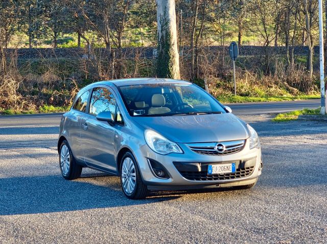 Opel Corsa 1.2 3 porte Club Benzina 85CV E5 2011