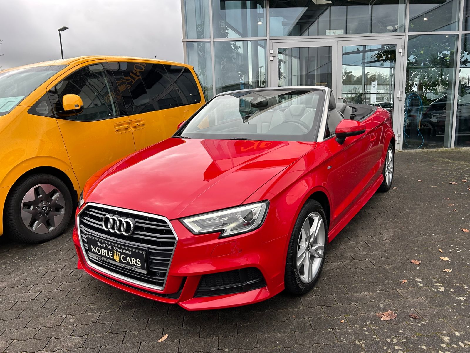 Fahrzeugabbildung Audi A3 Cabriolet 35 TFSI design XEN NAV SHZ 17"