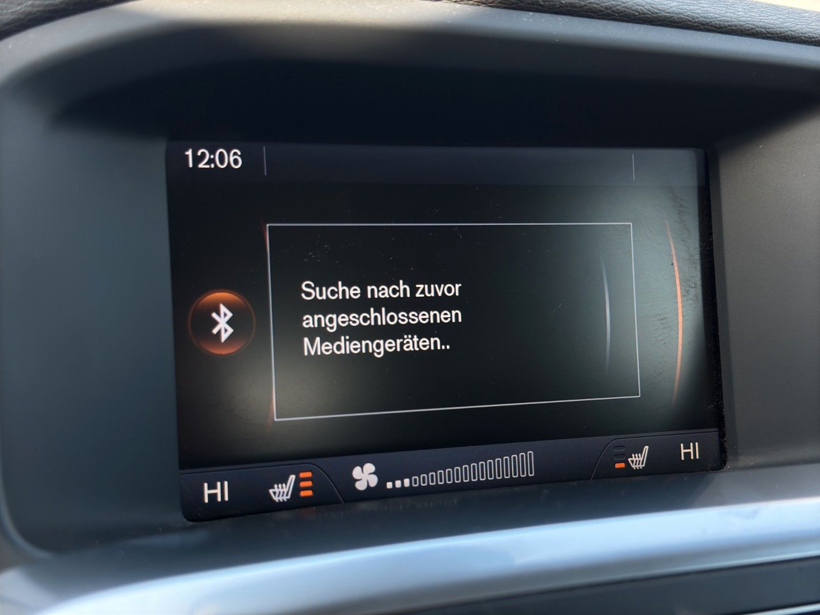 Fahrzeugabbildung Volvo V60 Kombi Ocean Race/Sitzheitzung/