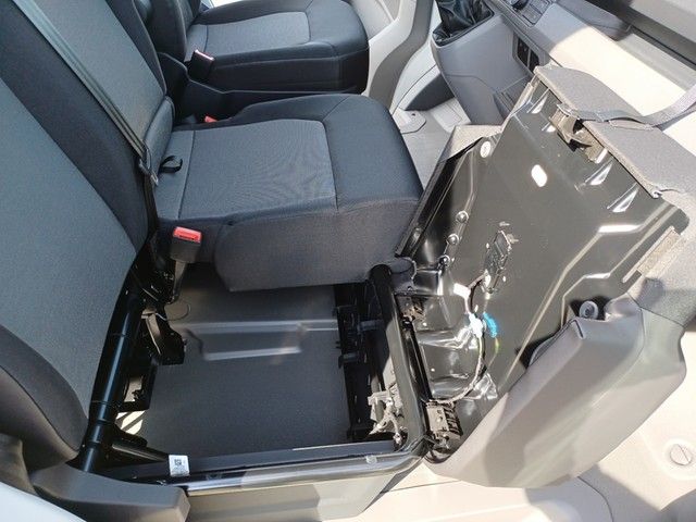 Fahrzeugabbildung Volkswagen Crafter Kasten 35 LR HD RFK Klima DAB