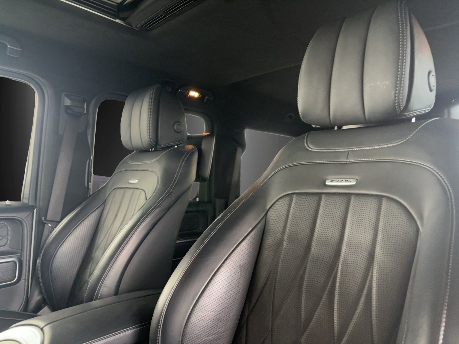 Fahrzeugabbildung Mercedes-Benz G63AMG Superior DISTR Massage Standh FondTV Vmax