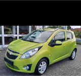 Chevrolet Spark 1.0 mit TÜV bis April 2027 - Chevrolet Spark mit Benzin-Antrieb: Kleinwagen, Klimaanlage, 1.0