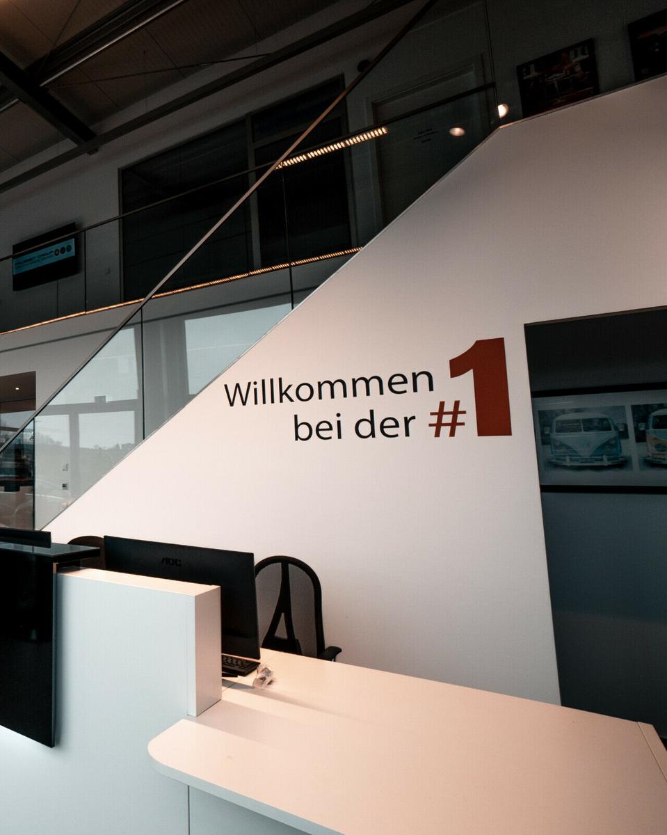 showroom-image-main