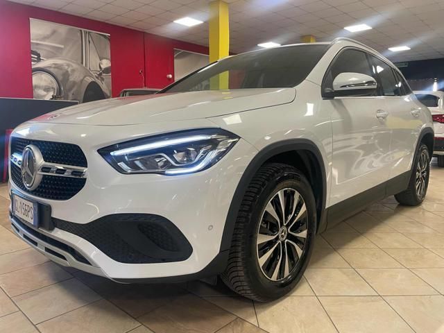 Mercedes-Benz MERCEDES-BENZ GLA 250 e hybrid EQ Premium LED/NA imagem 2