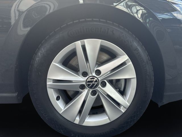 Golf VIII Variant 2.0 TDI Life NAVI LED 16 ALU S