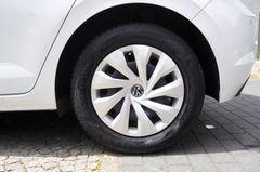 Fahrzeugabbildung Volkswagen Polo VI Comfortline DSG Klima Tempomat PDC TOP!