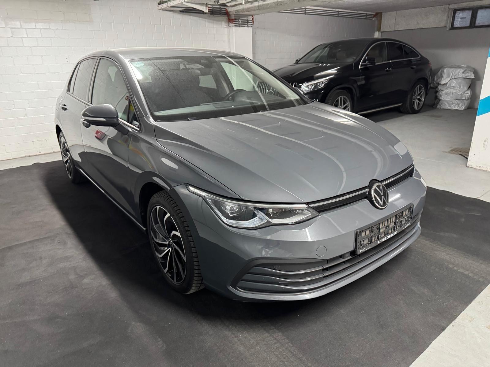 Volkswagen Golf VIII Lim. Life*Autom*TüvNeu*