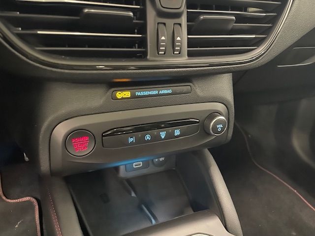 Fahrzeugabbildung Ford Focus ST X 2.3 Panoramadach LED Kamera Head-Up