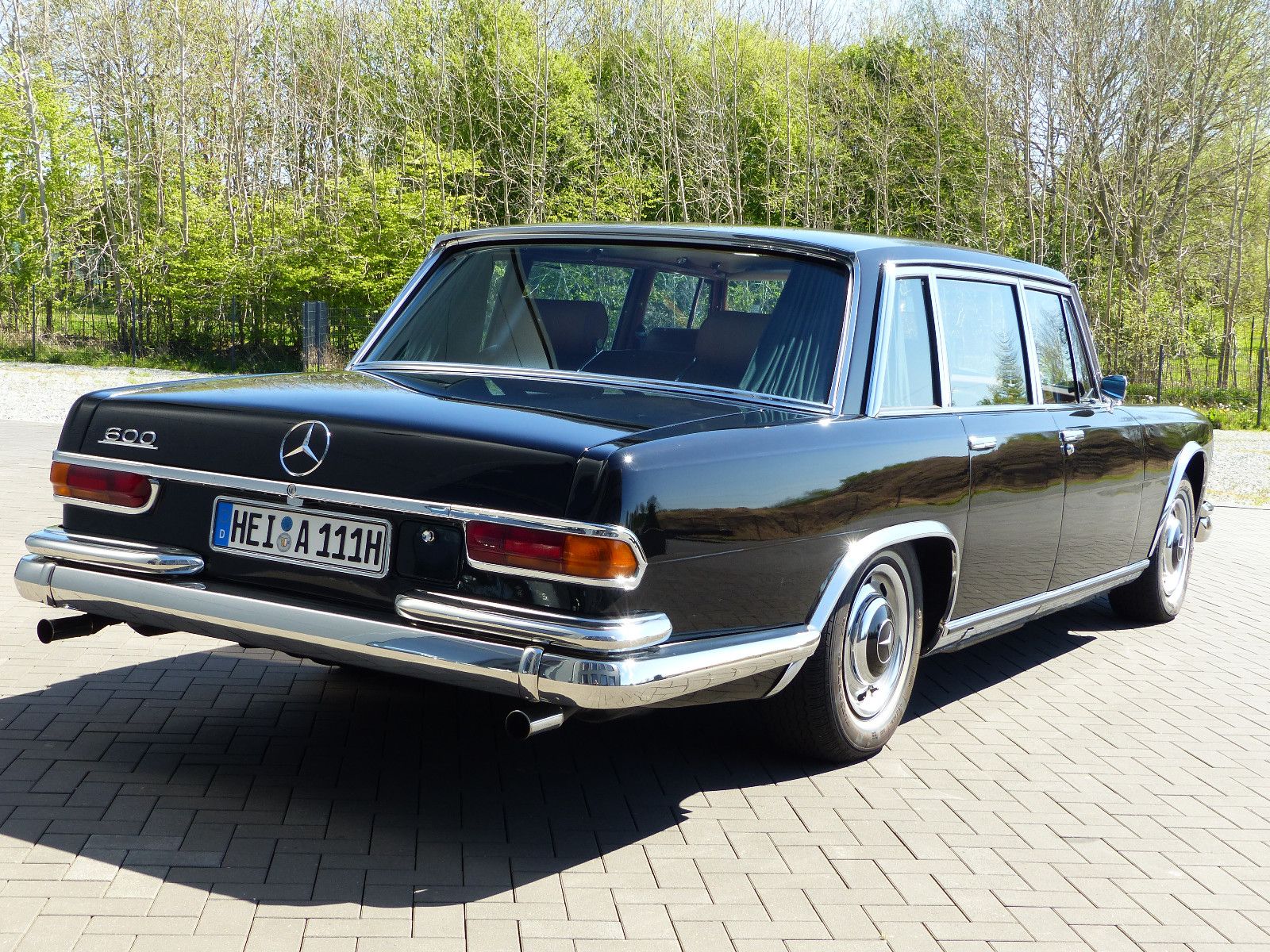 Fahrzeugabbildung Mercedes-Benz 600