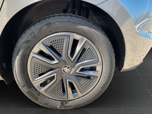 Skoda Fabia IV 1.0 MPI Tour *2xPDC*Bi-LED*CAM*SHZ*TEL*