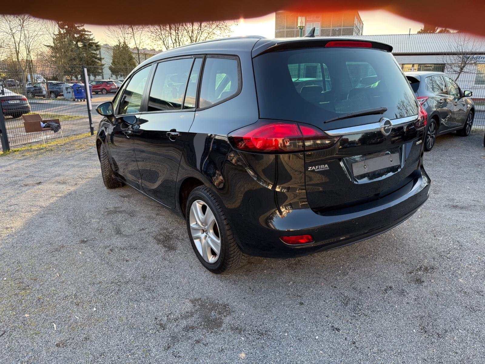 Opel Zafira 1.4 TÜV NEU*95 T/KM*1 Hand*Autom*7 Sitz