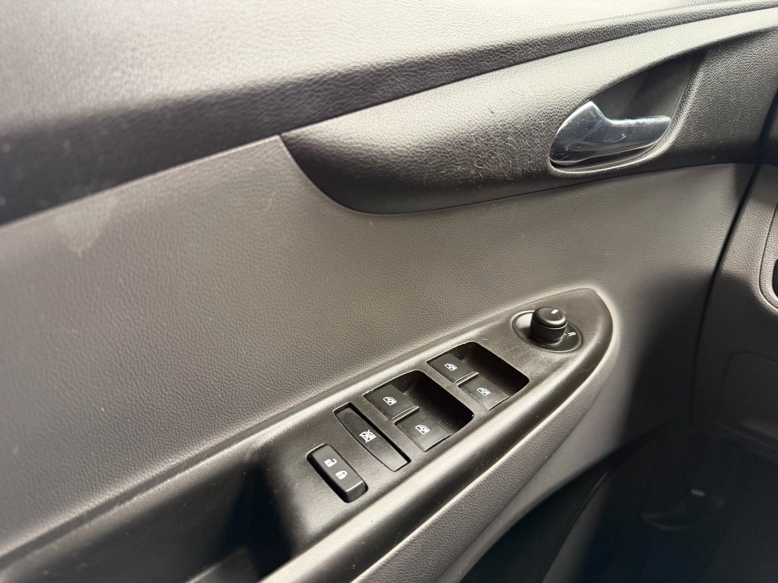 Fahrzeugabbildung Opel Karl Exklusiv 75PS SHZ/PDC/LHZ!