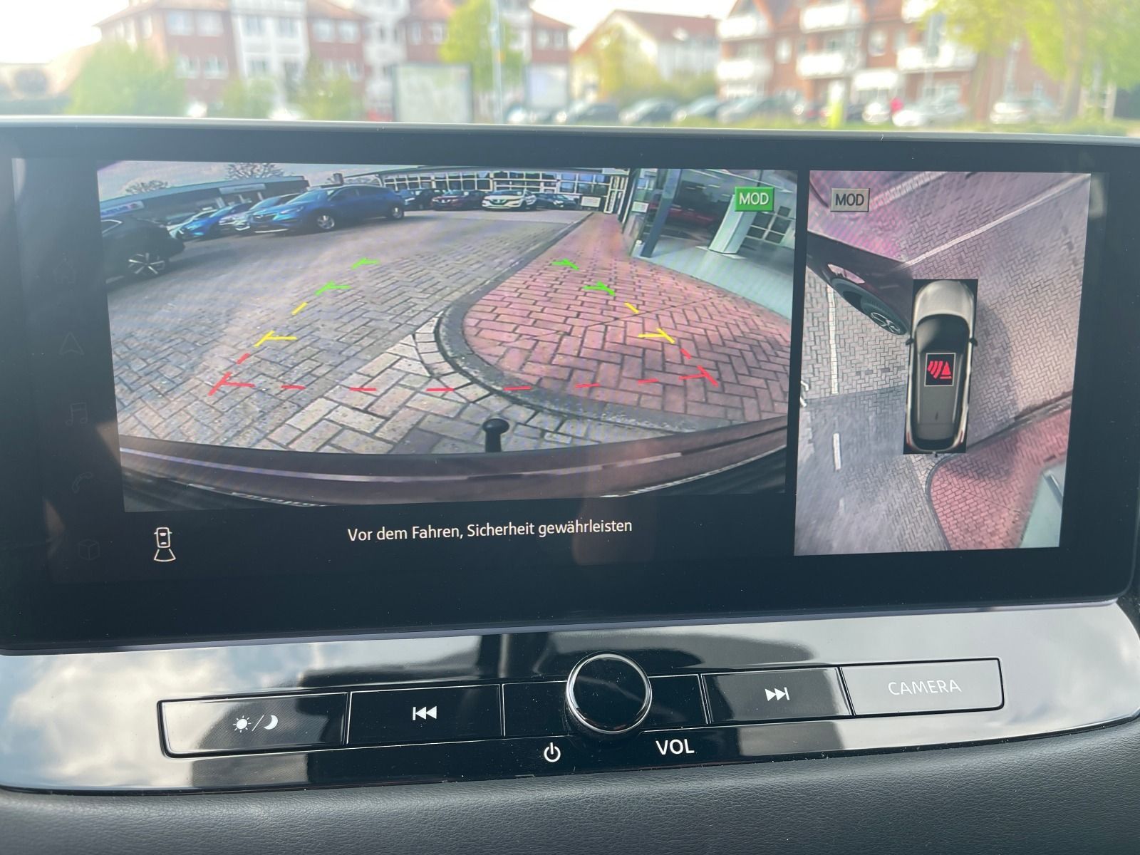 Fahrzeugabbildung Nissan Qashqai 1.3 Mild-Hybrid N-Connecta AHK/Kamera/LE
