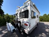 Ford Winnebago Minnie Winnie 26 auf Ford E350 Chassis - Ford F350