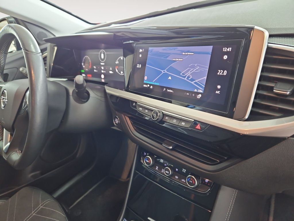 Fahrzeugabbildung Opel Grandland 1.2 DI Elegance Navi LED-Matrix Park&G