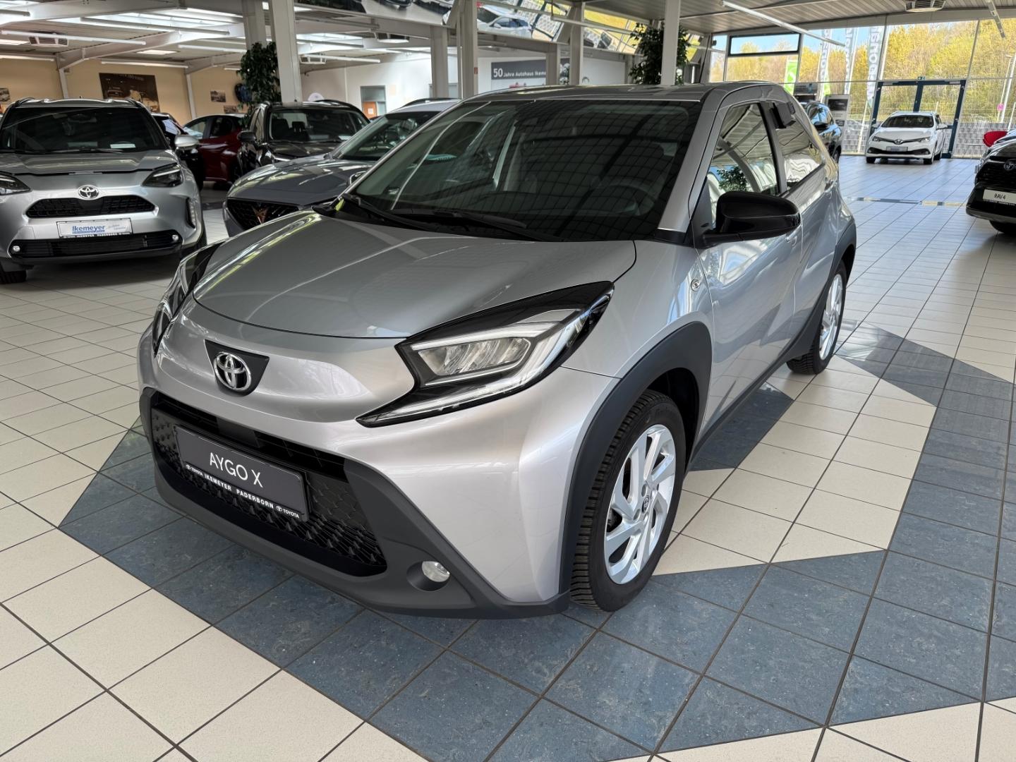 Toyota Aygo X LED Klimaautomatik Sitzheizung Alufelgen 