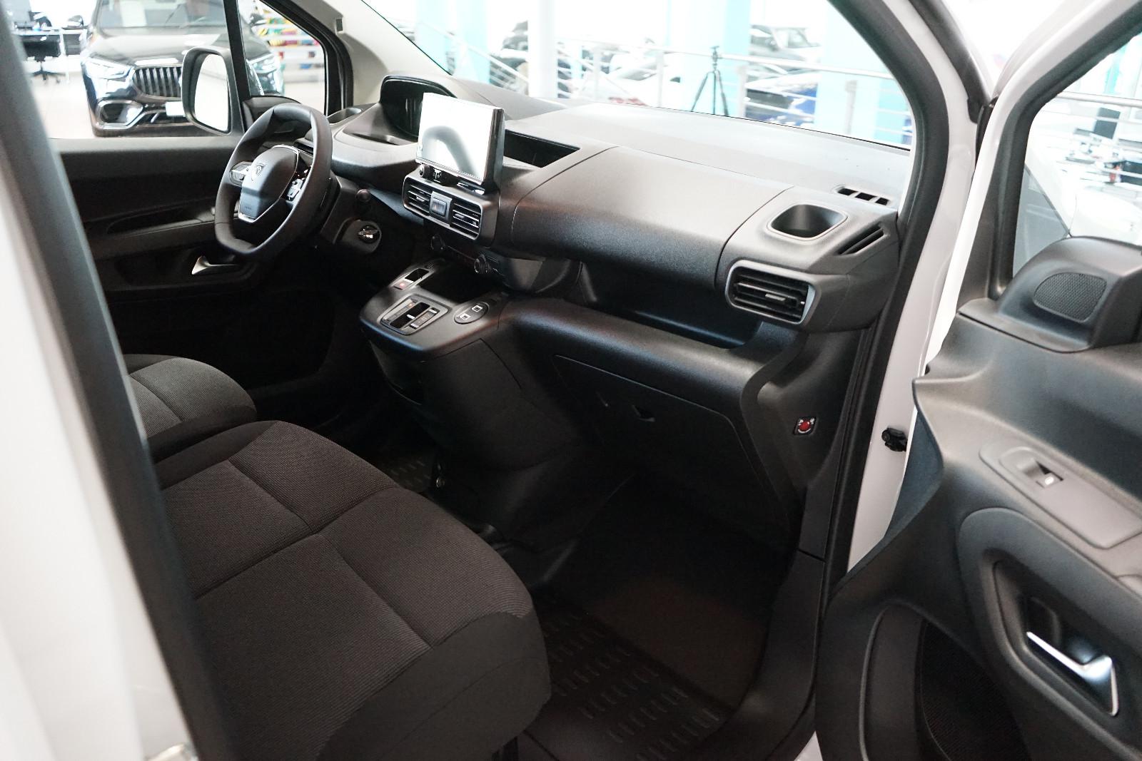 Peugeot Partner XL Diesel 130 L2H1 Automatik Holz+Kamera