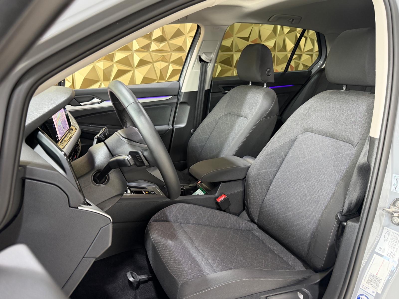 Volkswagen Golf VIII Lim. Life AUTOMATIK PANORAMA LED 1.HD, миниатюра 23