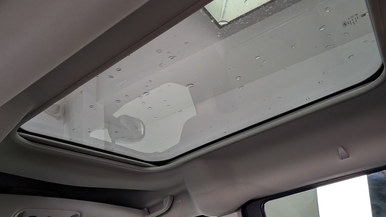 Fahrzeugabbildung Ford Grand Tourneo Connect 1.5 TDCi * LED * Navi Tita