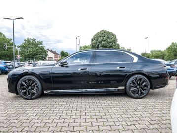 BMW 750 - 10