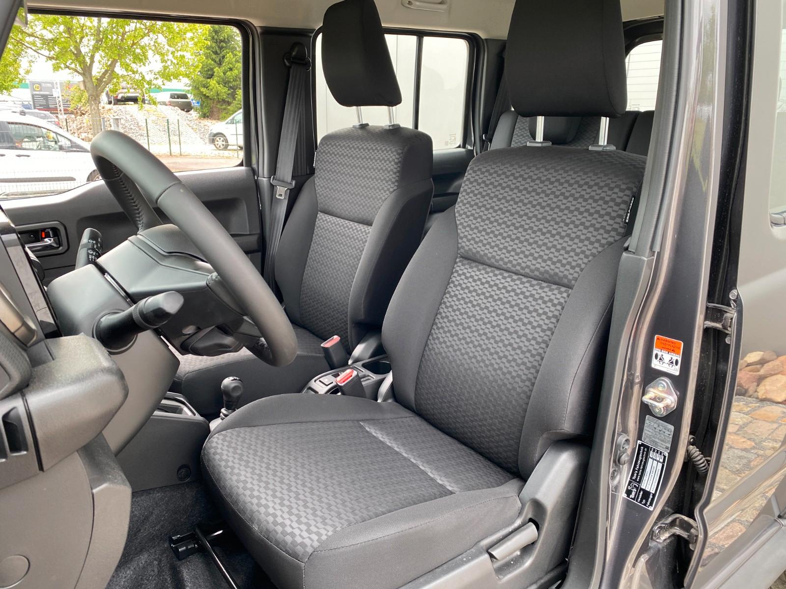 Suzuki JIMNY AUTM. GLX PKW 5 TÜRER 4 SITZE 4x4 ALLGRIP