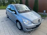 Mercedes-Benz B 200 Turbo Designo*Harman-Kardon*Service Neu - Mercedes-Benz B 200: Turbo
