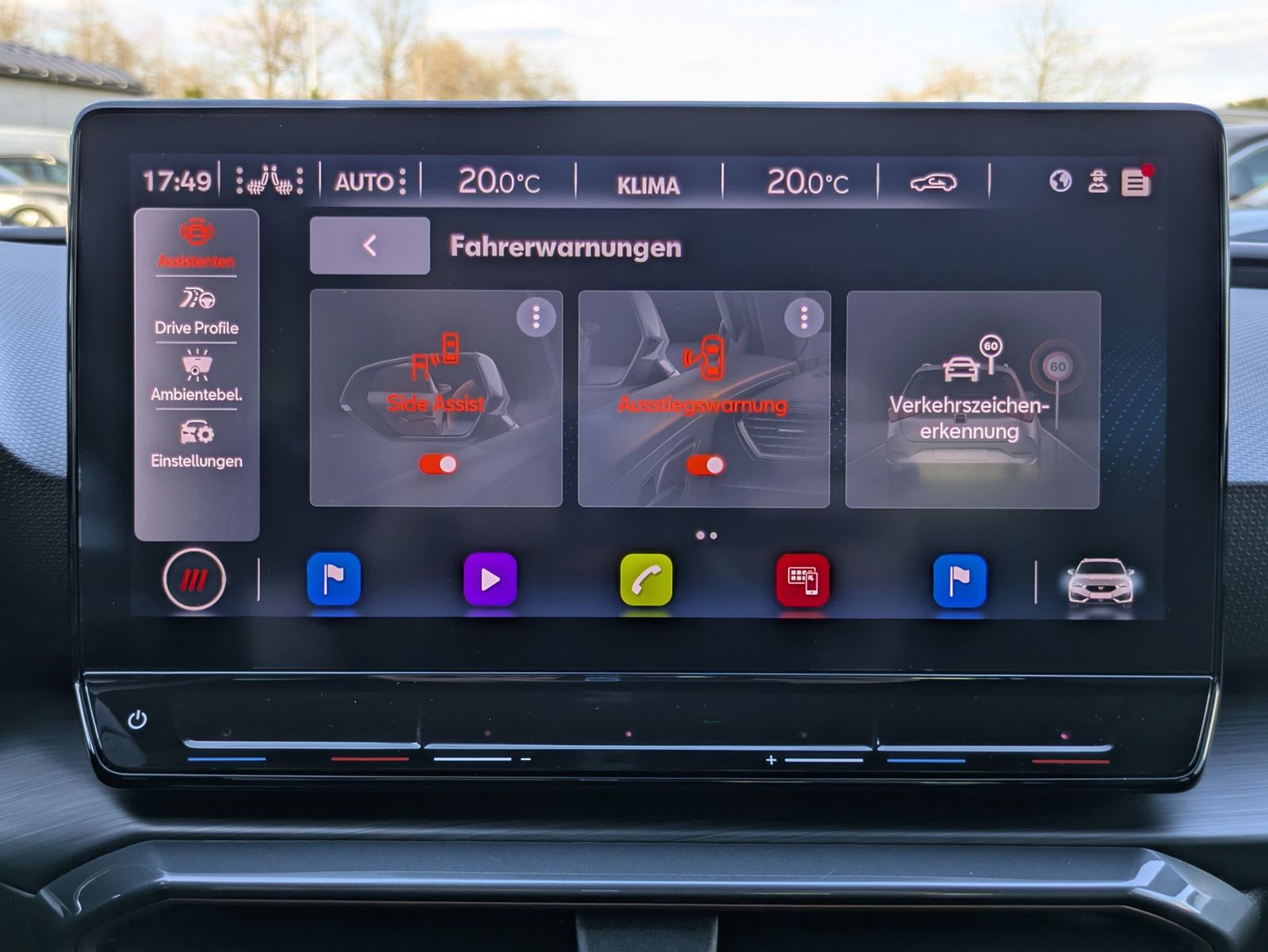 Fahrzeugabbildung CUPRA Leon 1.5 eTSI DSG MATRIX-LED*ACC*AHK*KAMERA*18"