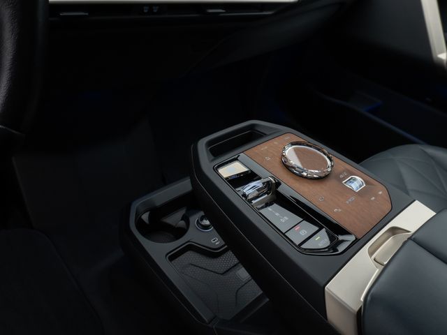 Foto Nummer 21: BMW iX
