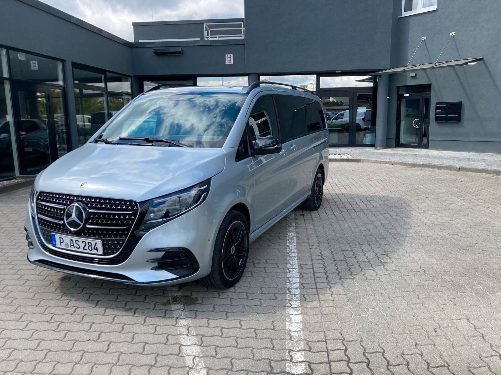 Mercedes-Benz V 300 d 4MATIC AVANTGARDE Lang Standheizung imagem 2