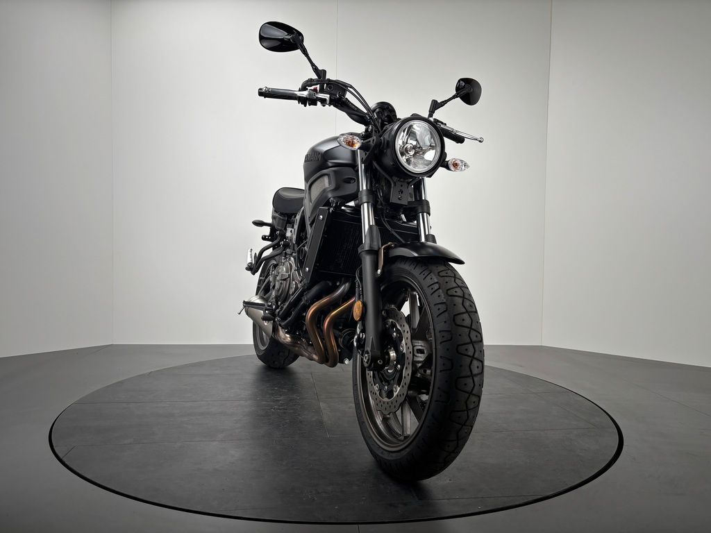 Fahrzeugabbildung Yamaha XSR 700 35KW *NEUWERTIG *SERIVCE NEU