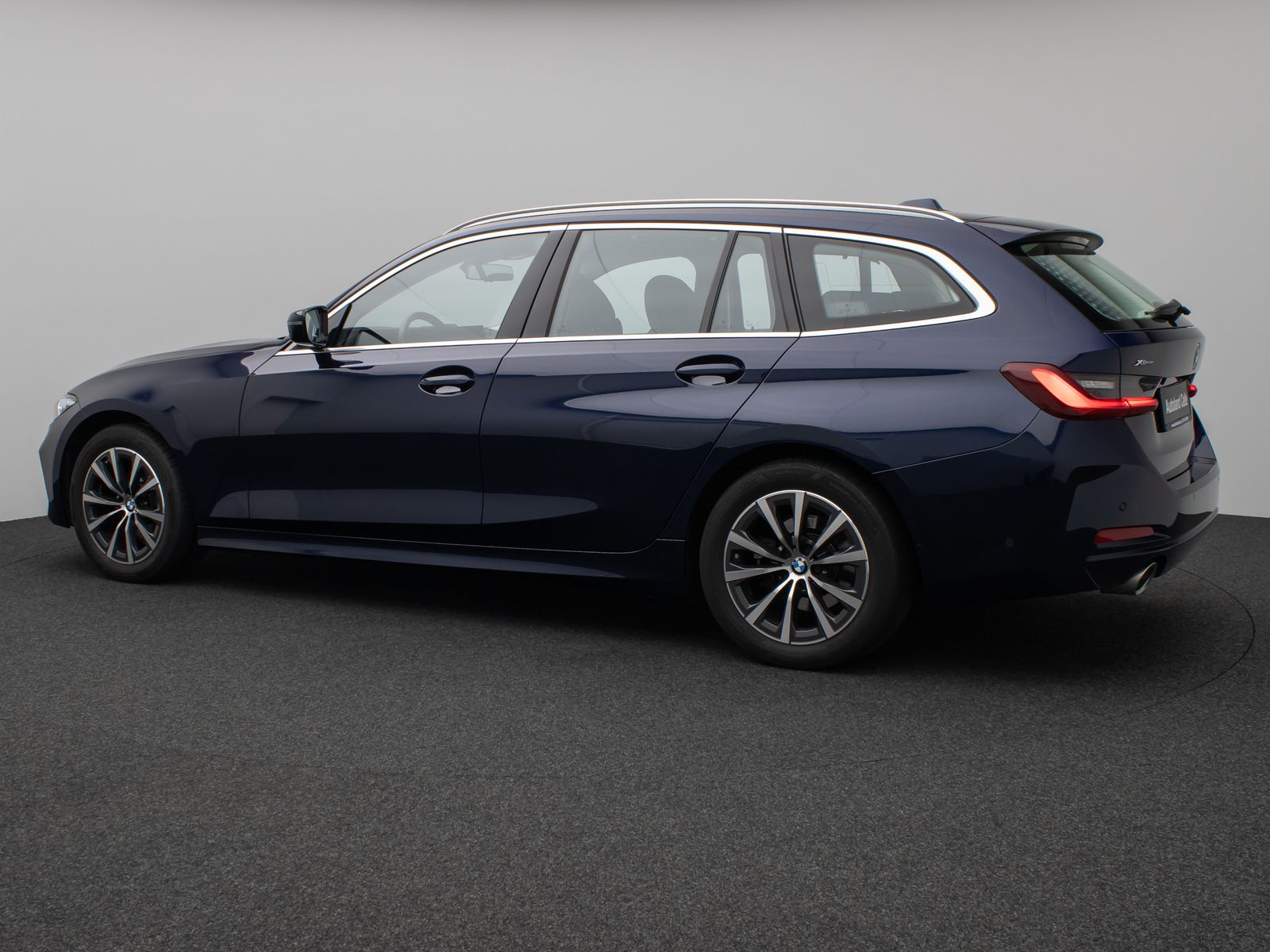 Fahrzeugabbildung BMW 320d xD Kamera HUD DAB Komfort Sport Individual