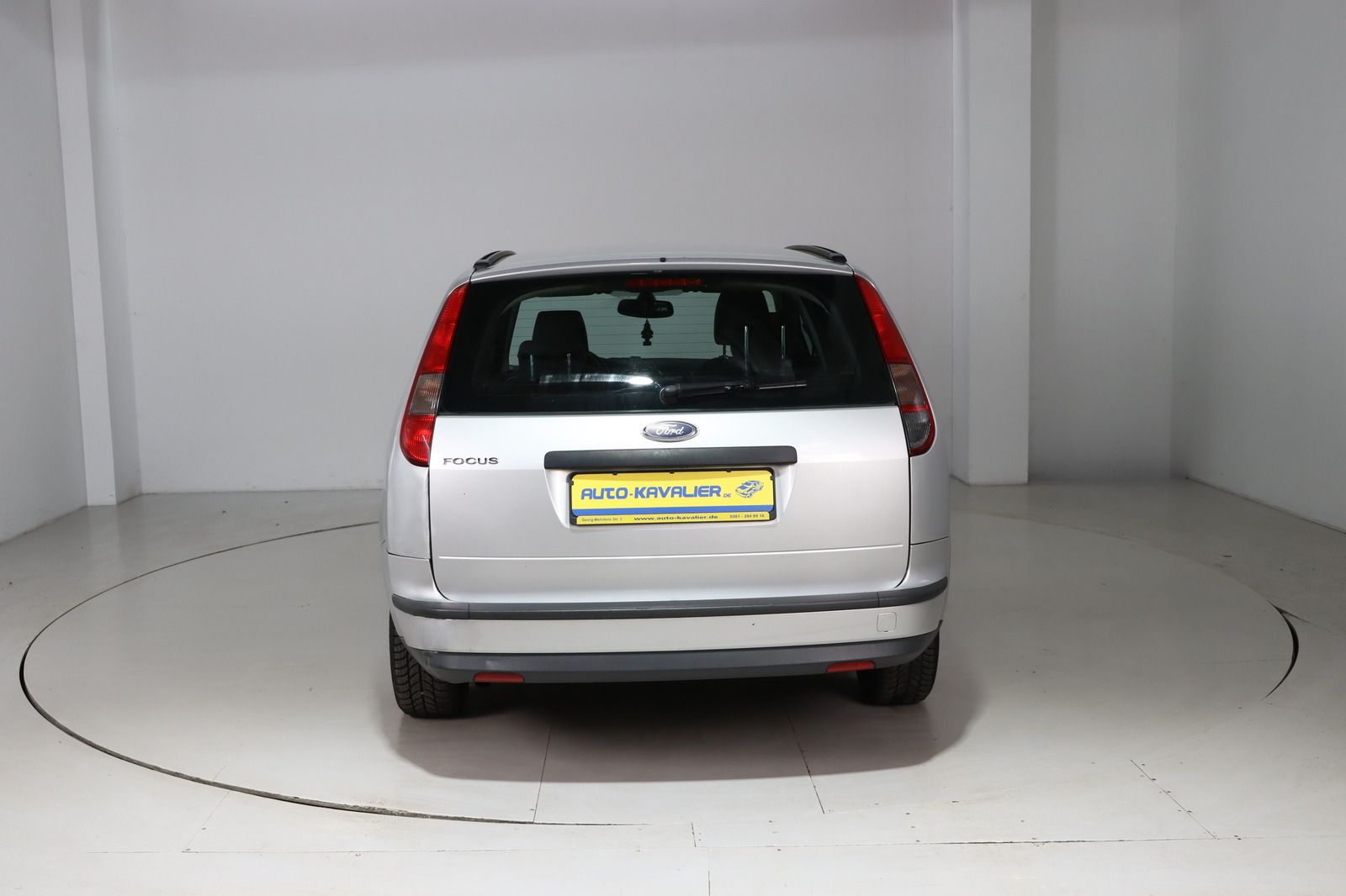 Fahrzeugabbildung Ford Focus 1.6 Ambiente HU/AU 05.26