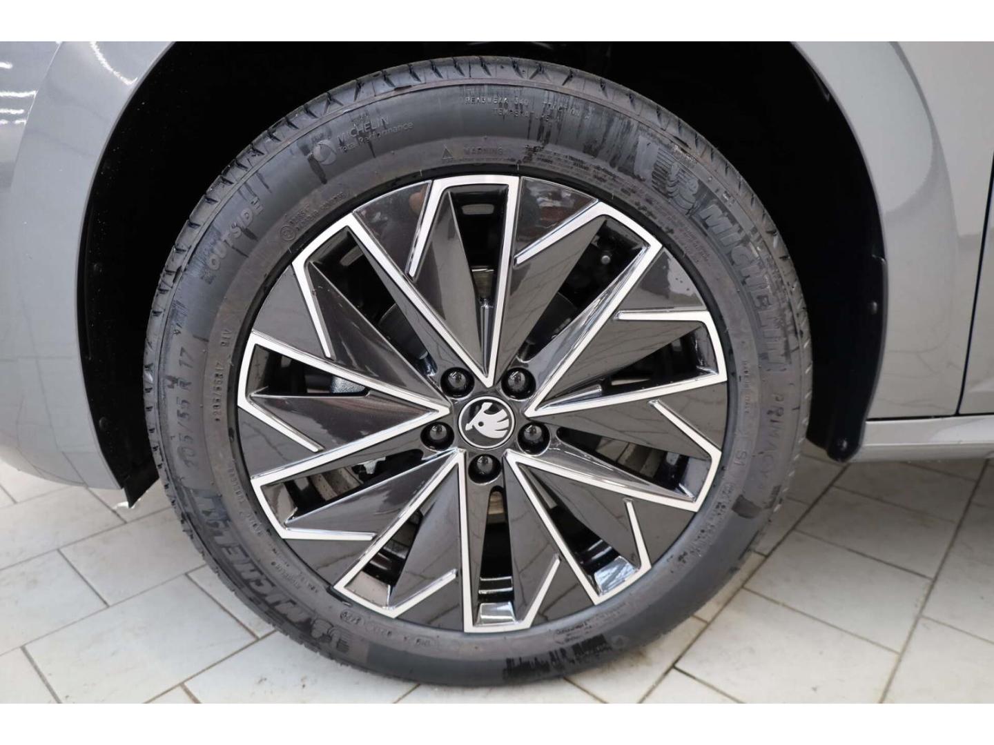 Skoda Kamiq 1.0 TSI Tour, миниатюра 17