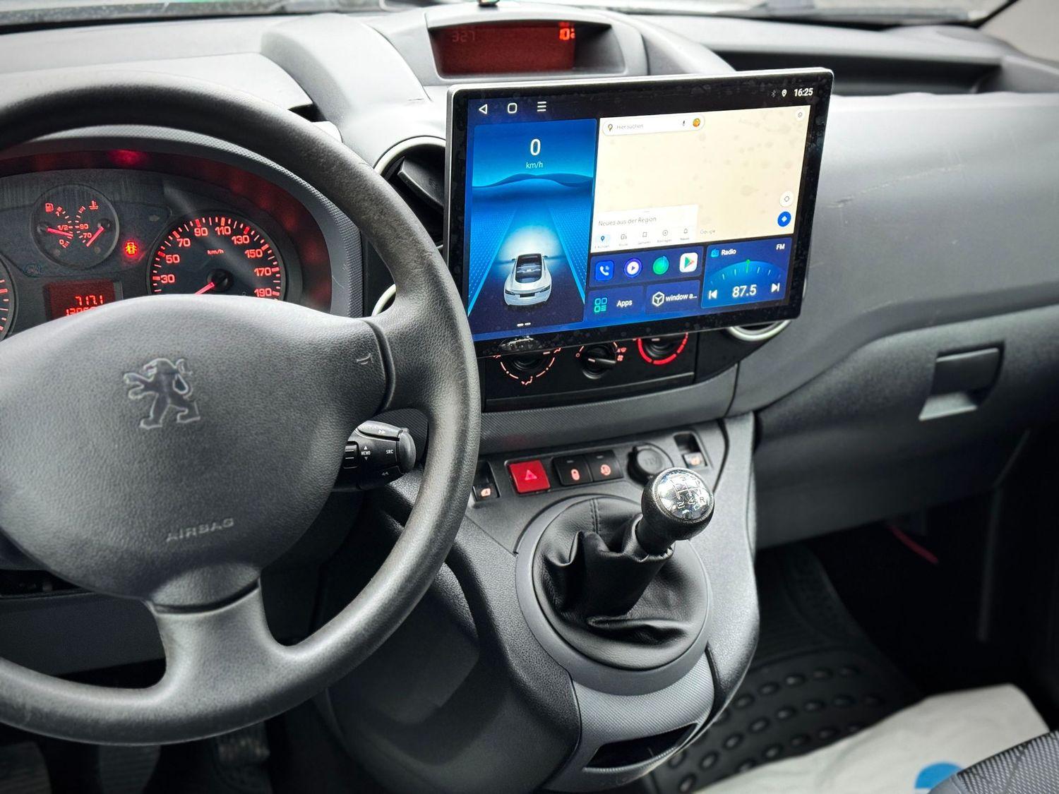 Peugeot Partner 'Behindertengerecht-Rampe'E.Seilwinde'Kl