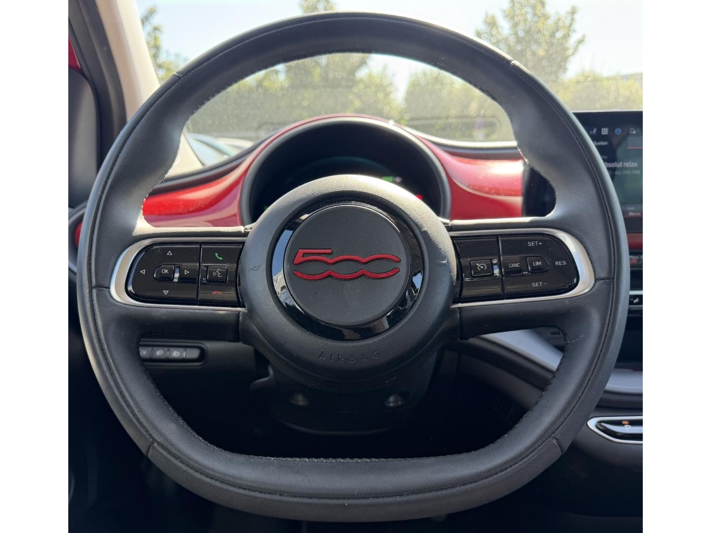 Fiat 500e Red *Apple Car Play *Tempomat