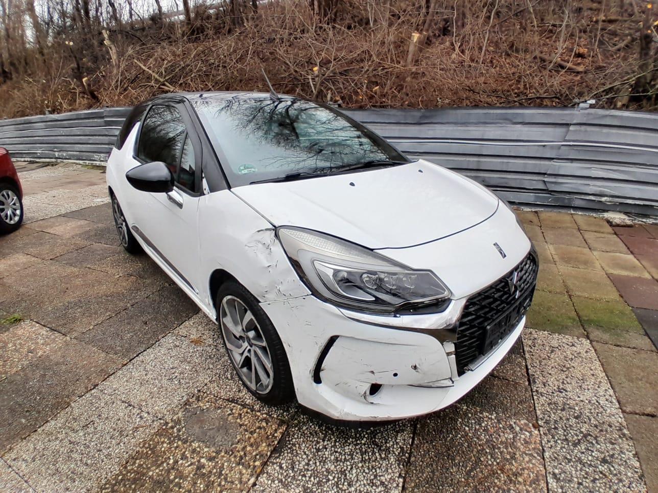 DS Automobiles DS3 DS 3 Cabrio Sport Chic