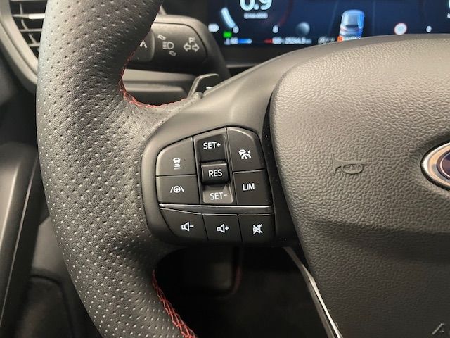Fahrzeugabbildung Ford Focus Turnier ST X HUD AHKabnehmbar Navi B&O LED