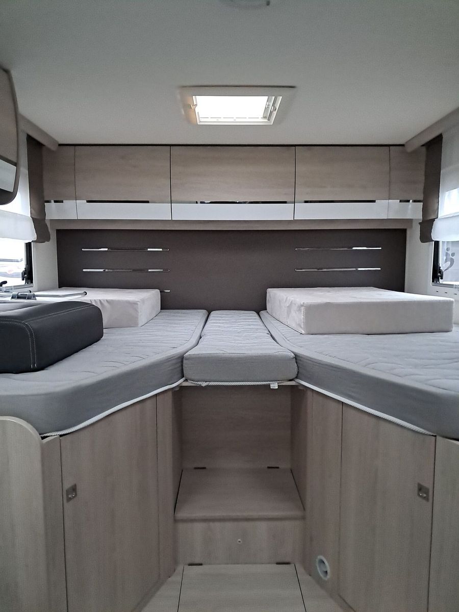 Fahrzeugabbildung Chausson Teilintegriert 727 GA Special Edition  Sat,Solar